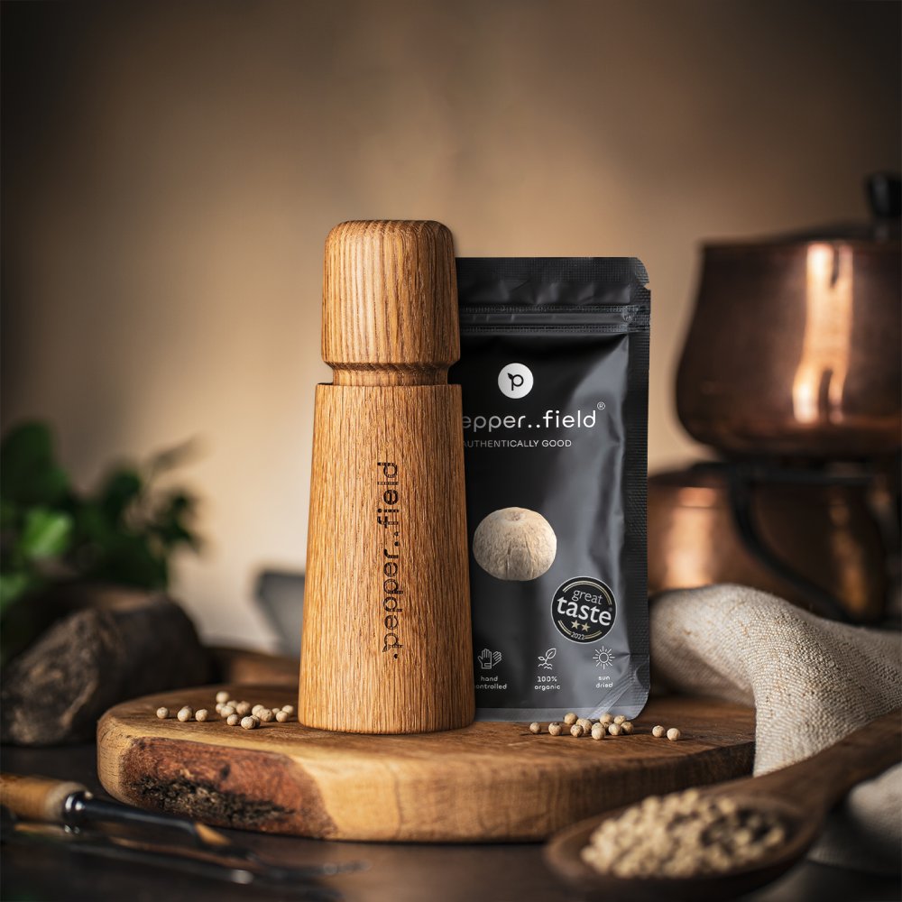 Natural Scandinavian pepper mill (17cm) + white 50g